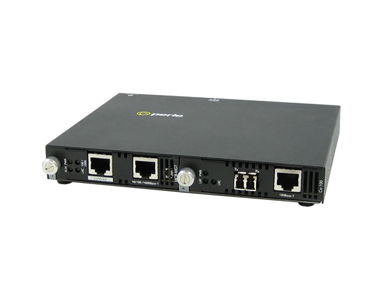 Perle 05070384 SMI-100-S2LC40 - Fast Ethernet IP Managed Standalone media converter. 100BASE-TX (RJ-45) [100 m/328 ft.] to 100BA by PERLE